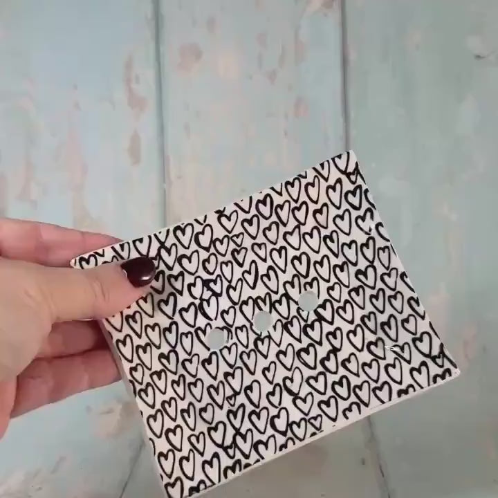 Black & White Heart Ceramic Soap Dish