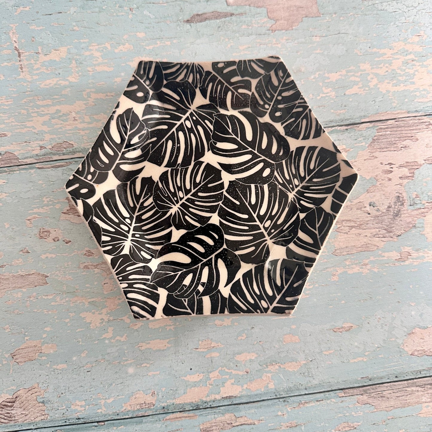 Black and White Monstera Jewellery Dish, Handmade Hexagon Ceramic Pot - FJD Ceramics