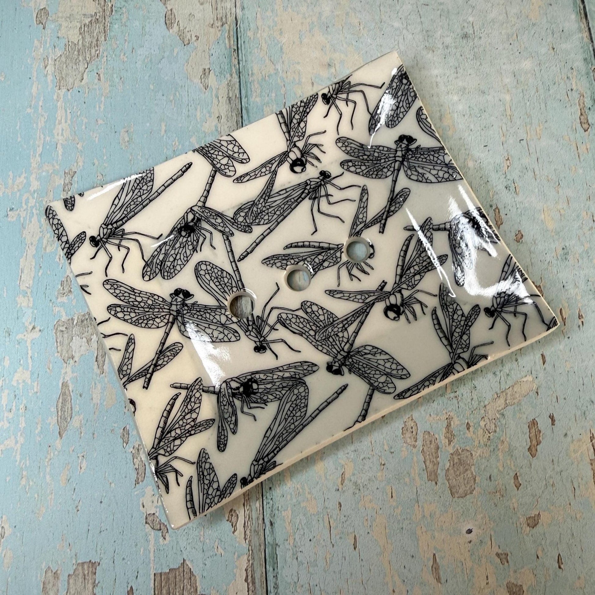 Black & White Dragonfly Ceramic Soap Dish - FJD Ceramics