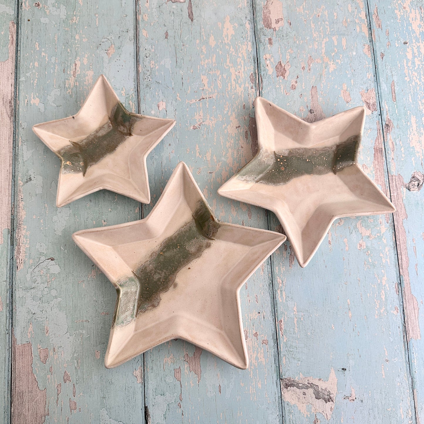Green and Gold Star Nesting Dishes