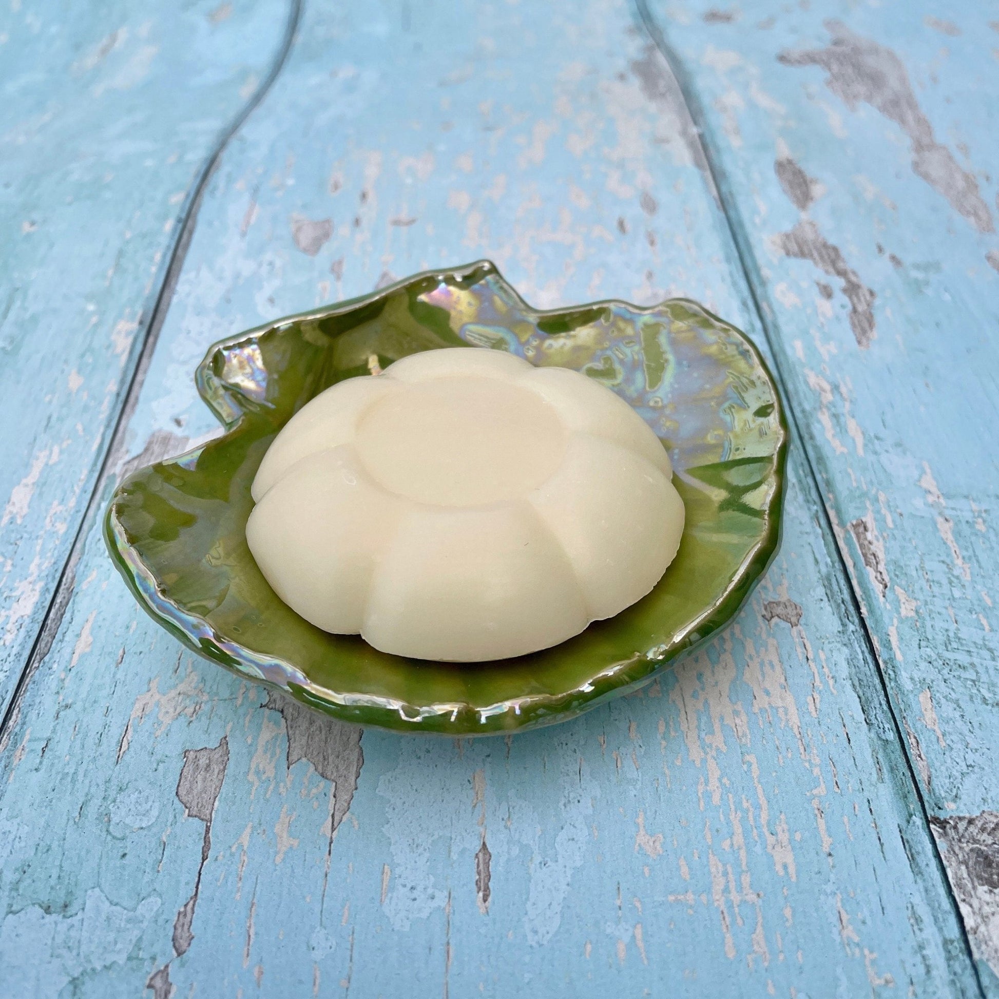 Green Soap Dish, Ceramic Sea Shell - FJD Ceramics
