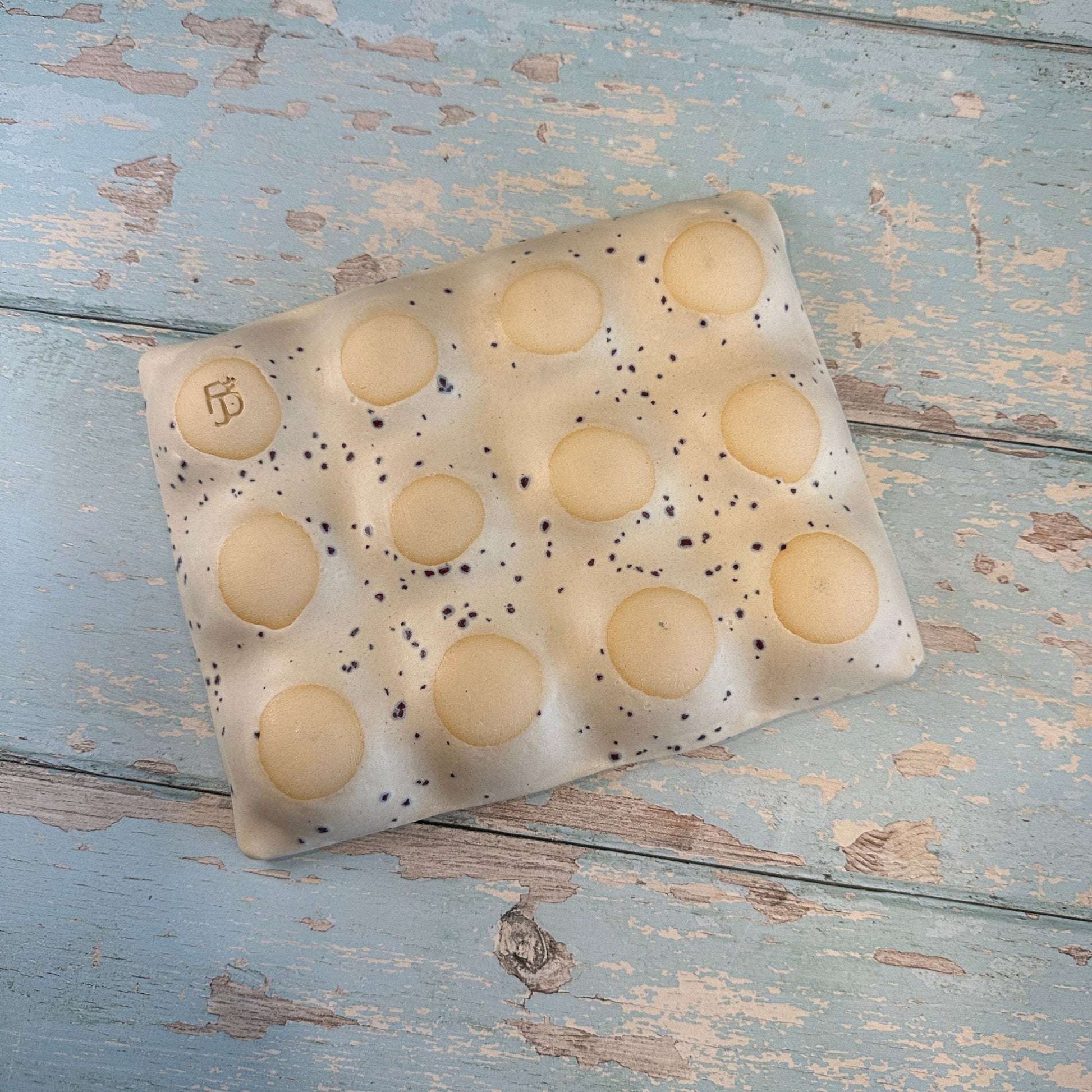 White Ceramic Egg Tray, Holds 6 or 12 Eggs - FJD Ceramics