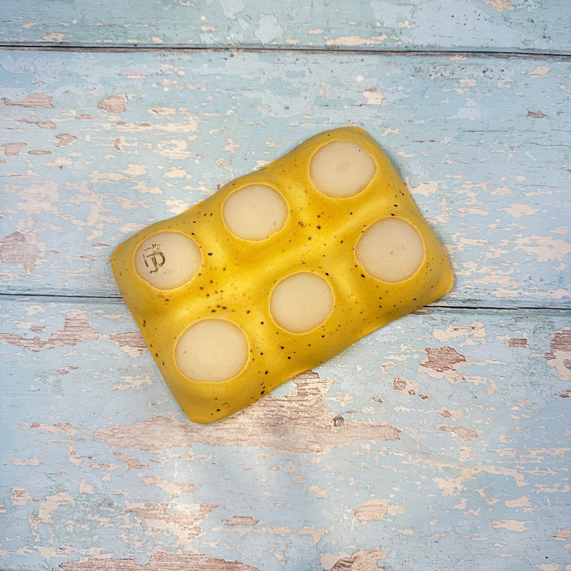Yellow Egg Tray, Holds 6 or 12 Eggs - FJD Ceramics